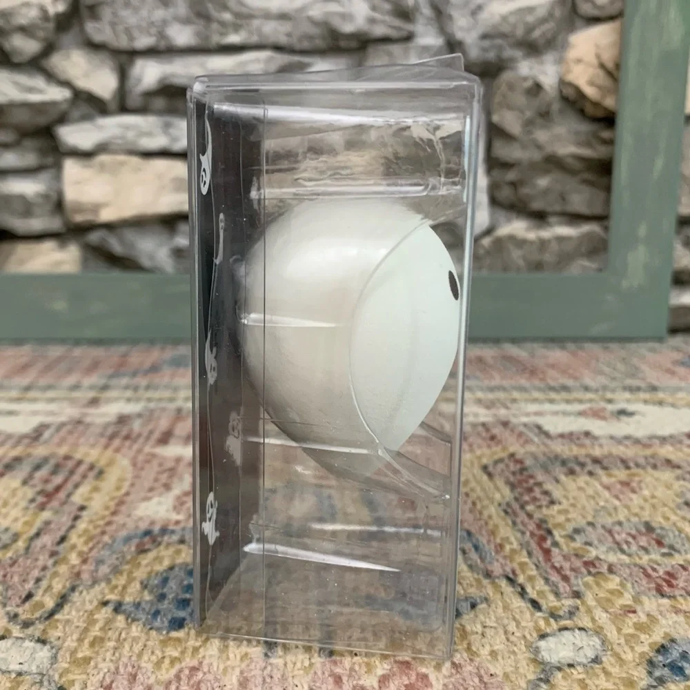 Wet x Wild Fantasy Makers Ghost Glow in the Dark Makeup Sponge Limited Edition